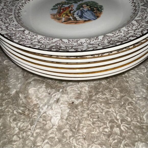 6 century by Salem gold rimmed plates - Picture 2 of 4